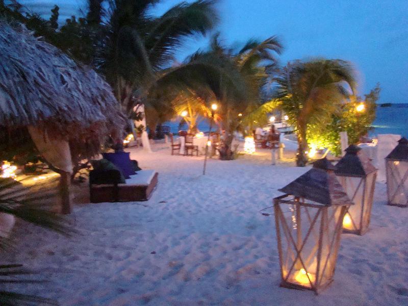 Palmita Hotel Hostel Ораниестад Екстериор снимка